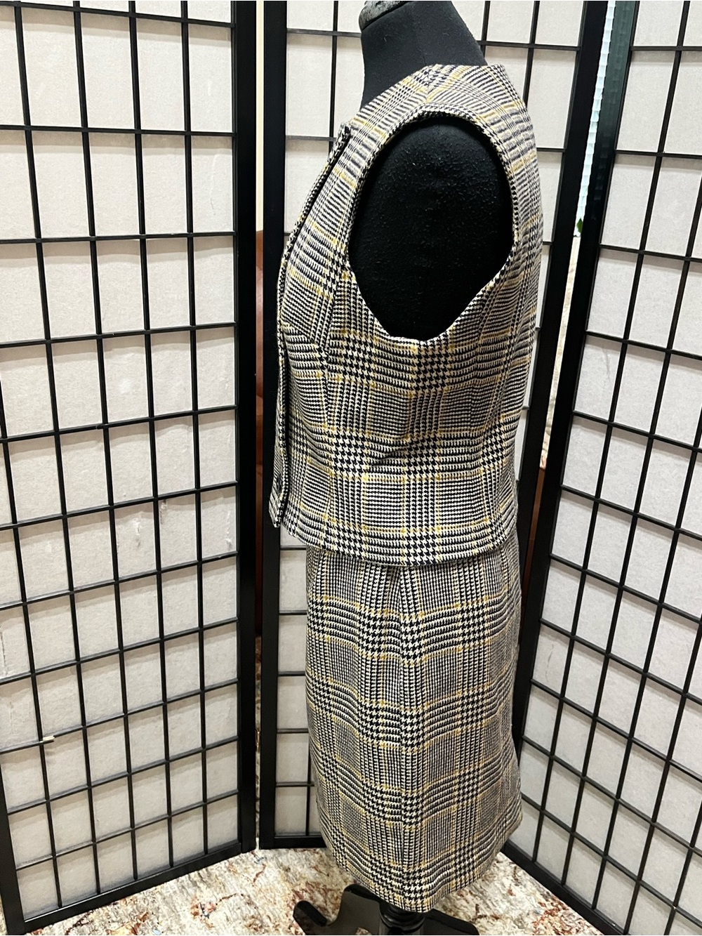 VINTAGE BANANA REPUBLIC WOOL GLEN Plaid Tweed TWO PIECE VEST SKIRT SUIT SZ 8 - Picture 4 of 16
